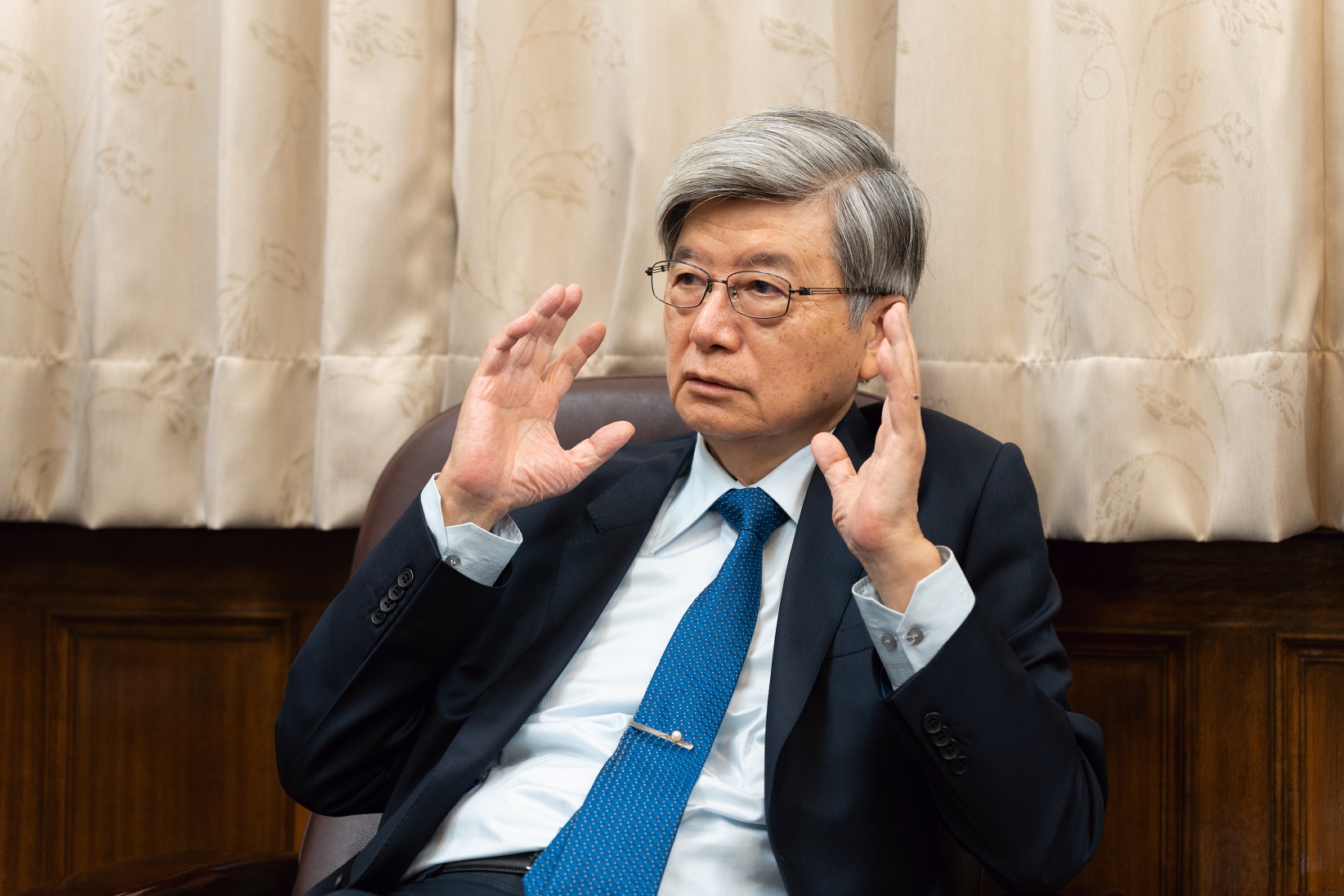 【61級法律系、74 級法研所】為正義打抱不平 蔡烱燉鼓勵學弟妹堅持目標勇往直前