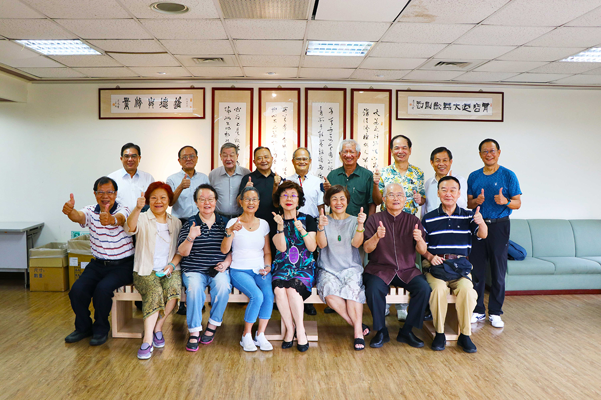 2023畢業50年返校正式啟動 各系代表齊聚籌劃紀念輯