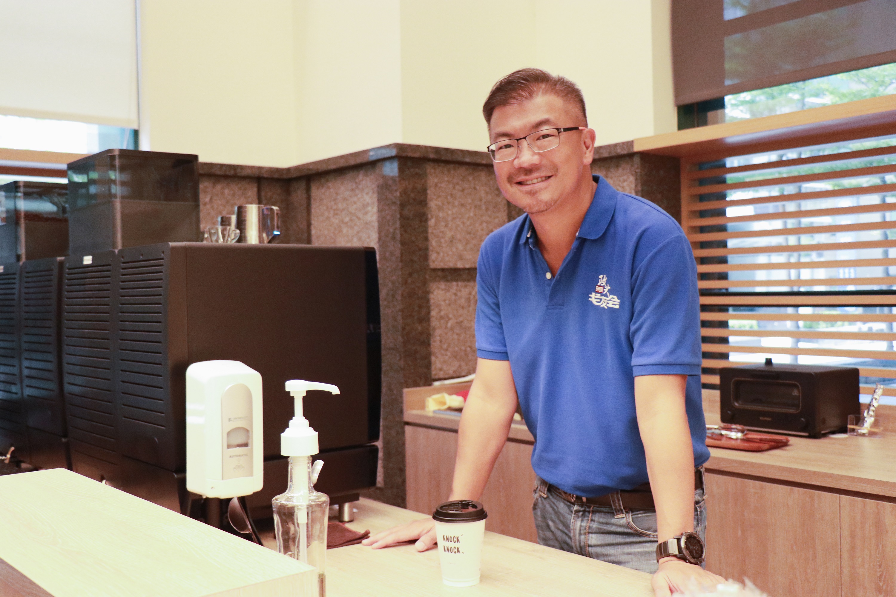 【政大校友】從「共好」出發Knock Knock！光泉牧場副董汪群凱創咖啡新品牌