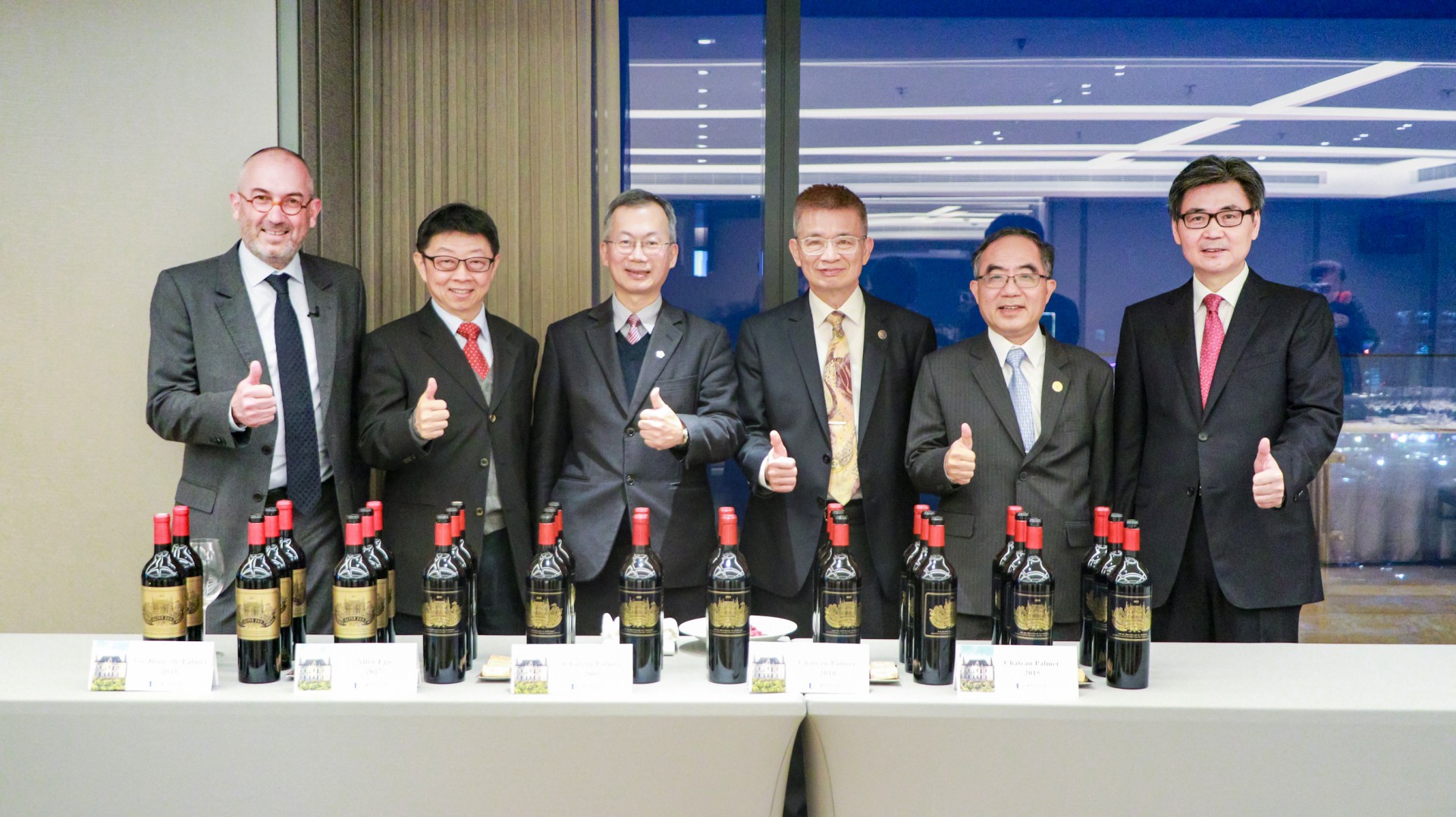 馨昌董座鄧傳馨慨捐善款　支持弱勢與學術　實踐企業社會責任