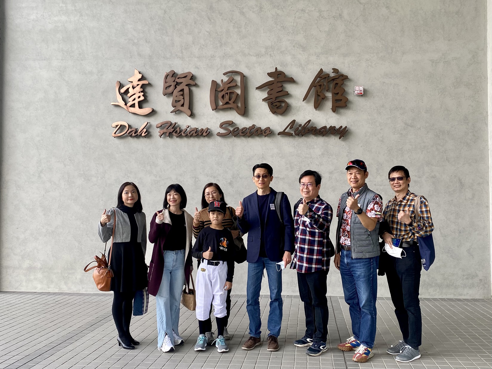 畢業30年校友代表聚首籌畫　520返校日精彩可期