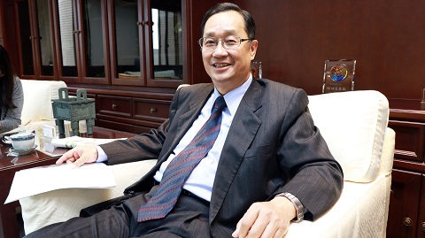 [65級公行系校友] 知足、惜福：桂先農暢談保險產業與人生