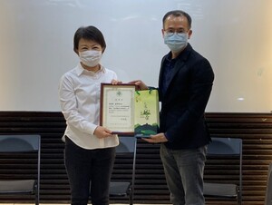 臺中市長回娘家　盧秀燕受邀地政講座職涯分享與展望