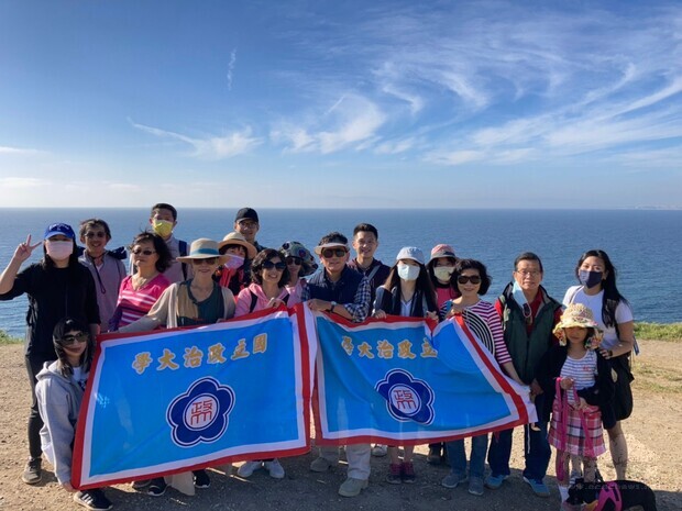 【力挺臺灣加入WHO】政大南加校友會　健走支持臺灣參與WHA