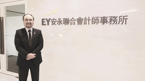【78級會計系校友、世界校友總會監事】偵錯致勝：安永聯合會計師事務所執業會計師王彥鈞「不怕犯錯」哲學